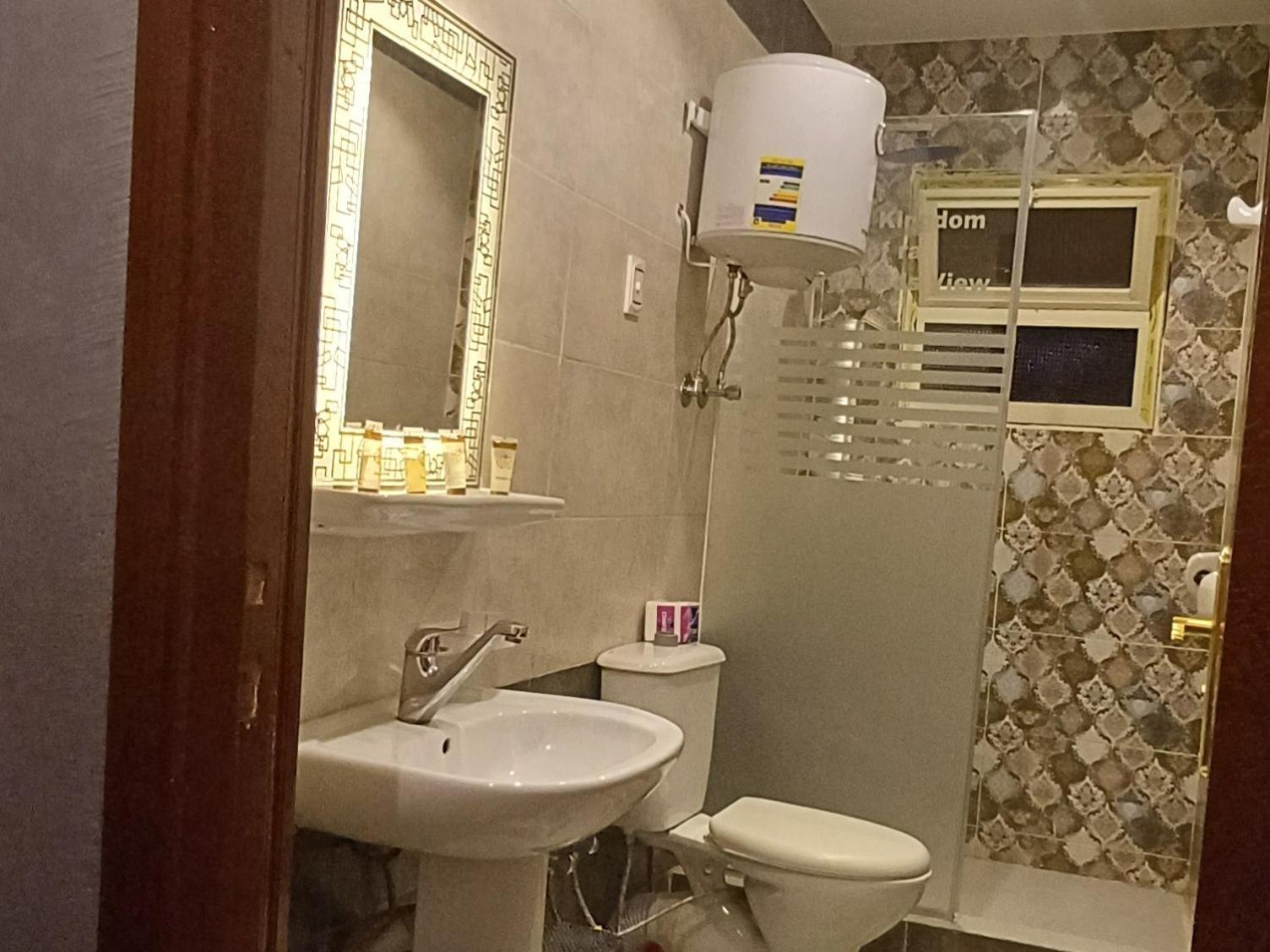 Yoya Pyramids Guest house Kafrat al Jabal